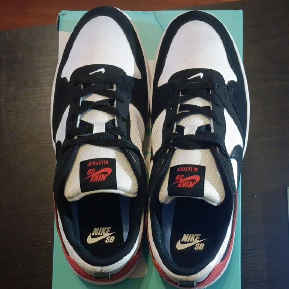 Nike SB Alleyoop Black Toe Sneakers Mens 10 Womens 11.5 NWBOX - Picture 6 of 10